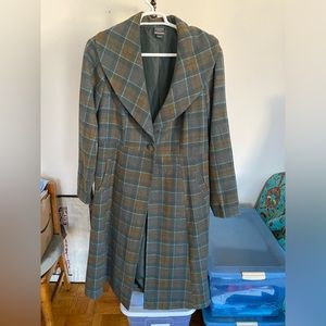Torrid Highland Tartan Plaid Coat. Torrid 2/ women’s 18. Taupe, blue plaid.